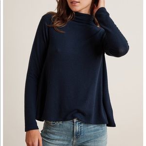 NEW WITH TAGS olive green velvet turtleneck